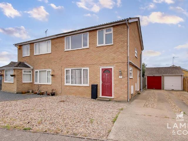 House for sale in Dale Hill, Essex
