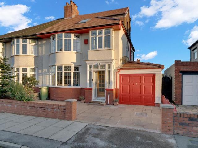 House for sale in Thornton, Sefton