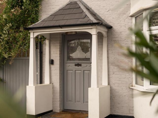 House for sale in Brondesbury, Greater London