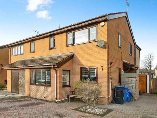 House for sale in Rhyl, Wales