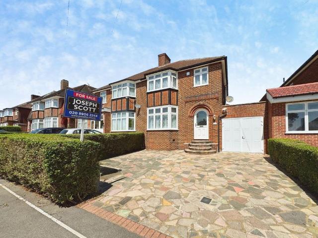 House for sale in Kingsbury, Greater London