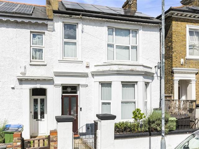 House for sale in Shooters Hill, Greater London