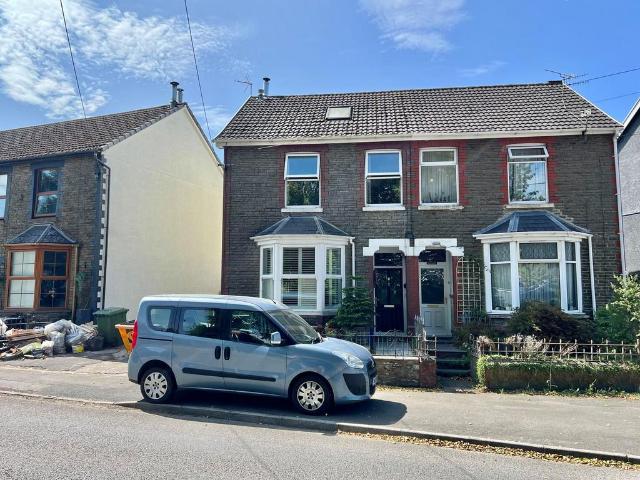 House for sale in Bryncethin, Wales