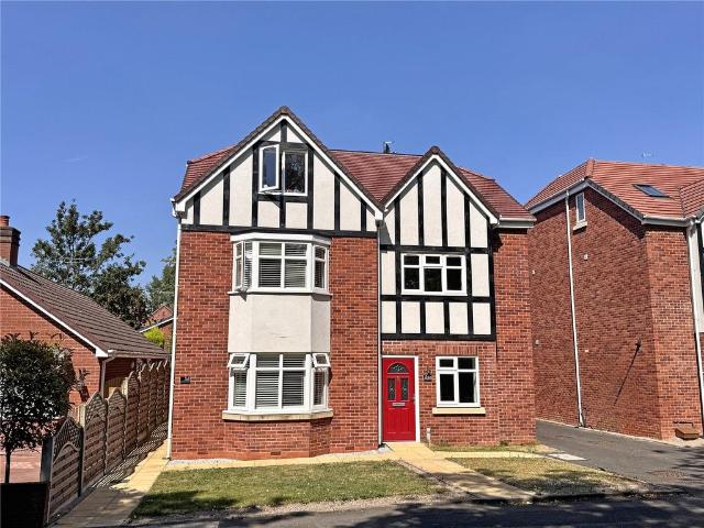 House for sale in Broomhill, Chadsmoor