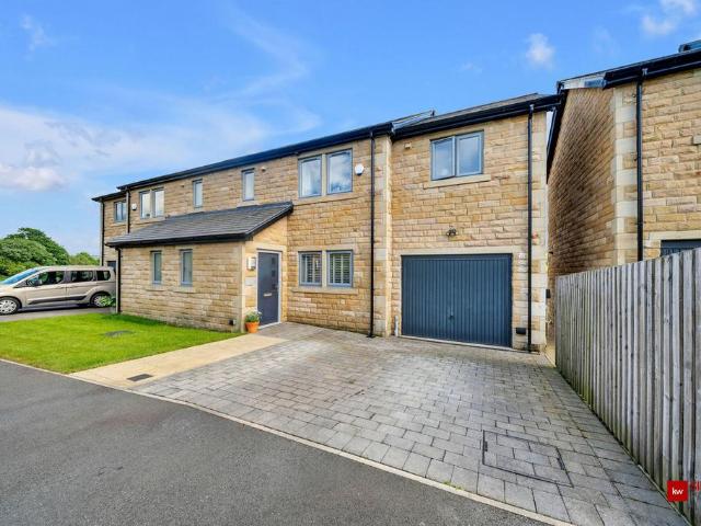House for sale in Higherford, Lancashire