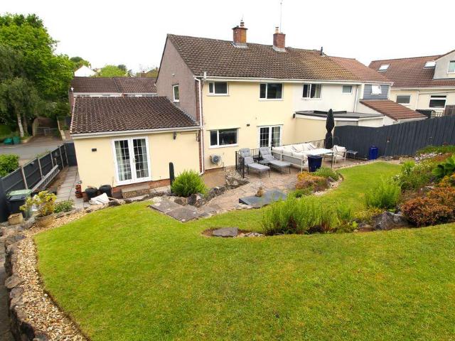 House for sale in Alveston