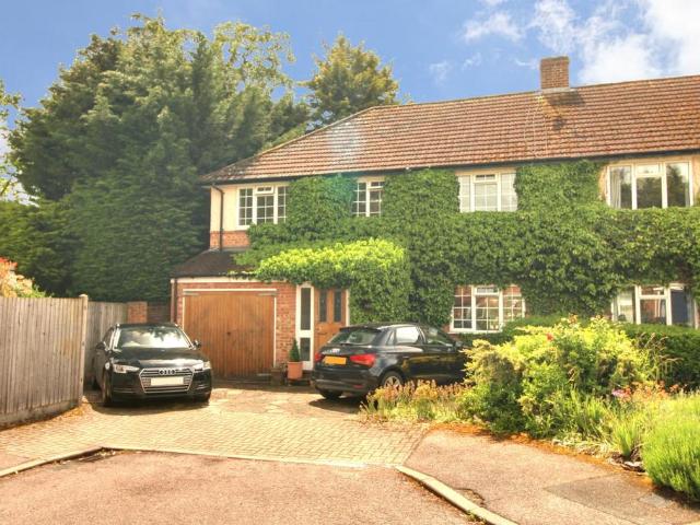 House for sale in Locksbottom, Greater London