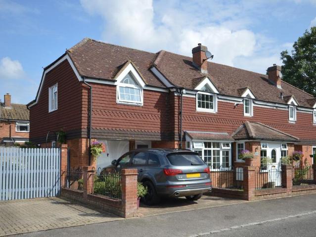 House for sale in Haddenham, Buckinghamshire