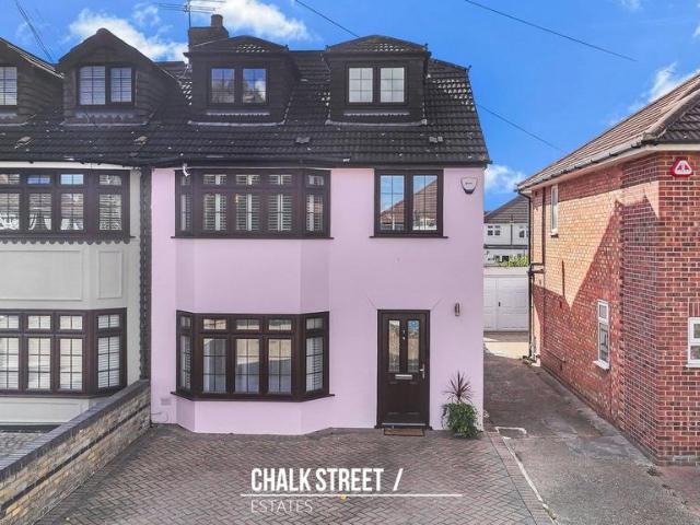 House for sale in London Borough of Havering, Greater London