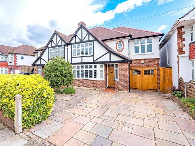 House for sale in Old Malden, Greater London