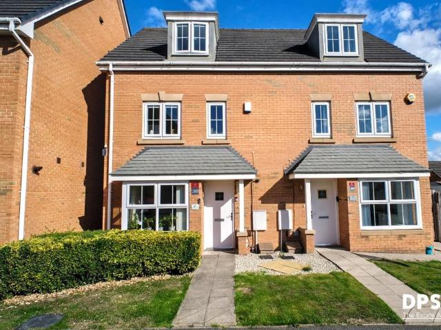 House for sale in Thorpe, West Yorkshire
