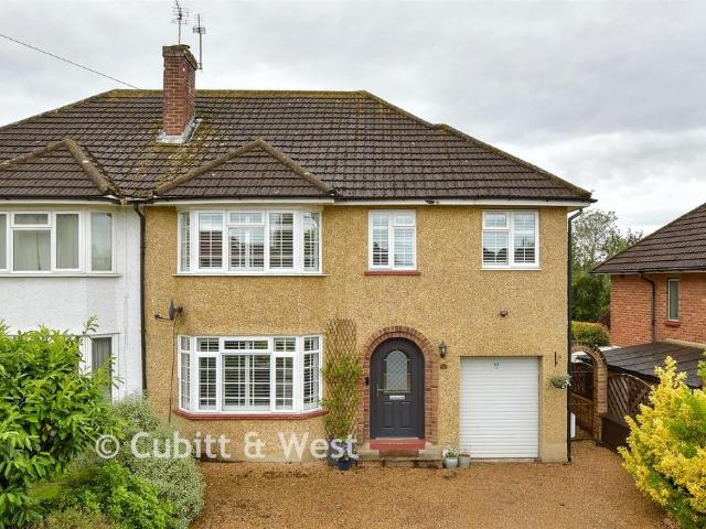 House for sale in Pachesham Park, Surrey