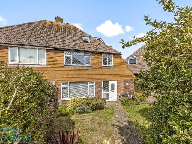 House for sale in Whitehawk, Brighton & Hove