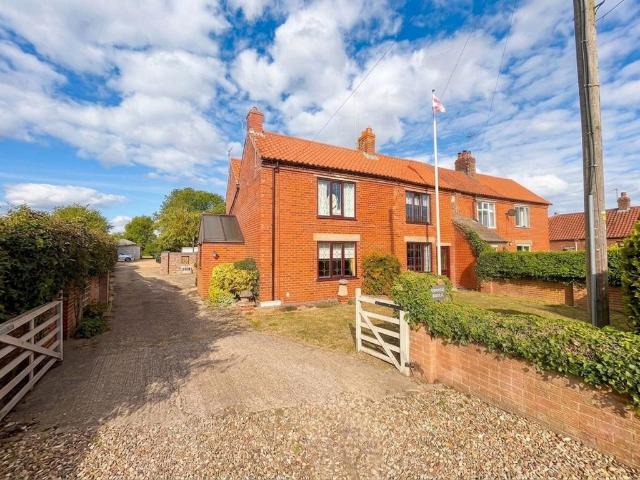 House for sale in Barholm, Lincolnshire