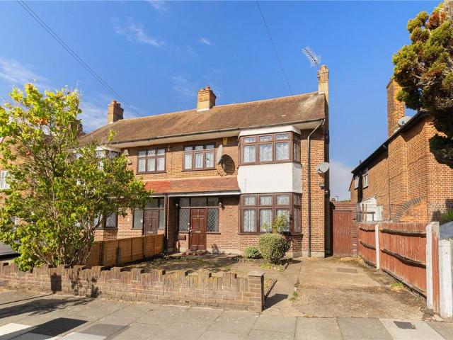 House for sale in London Borough of Ealing, Greater London