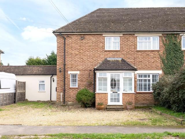 House for sale in Pachesham Park, Surrey