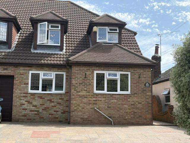 House for sale in Pot Kilns, Greater London