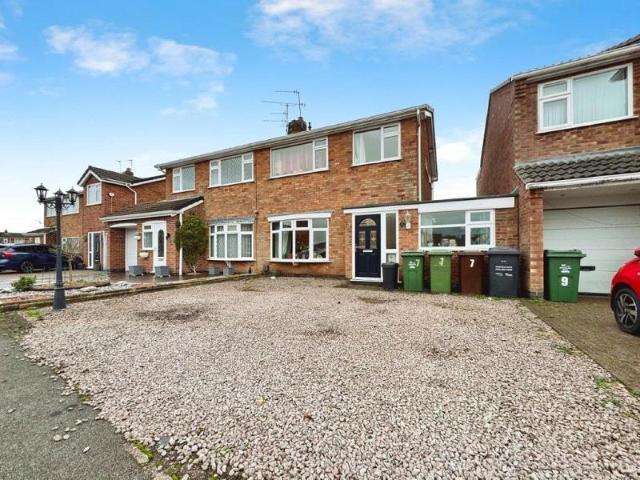 House for sale in Elmfield, Leicestershire