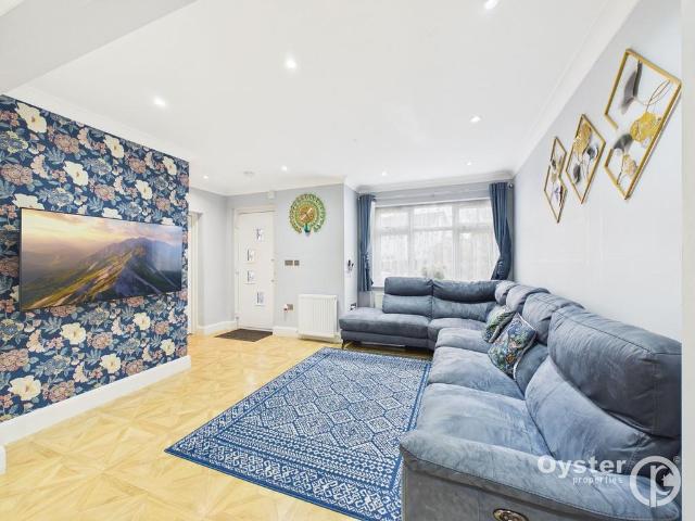 House for sale in Harrow Weald, Isle Of Man