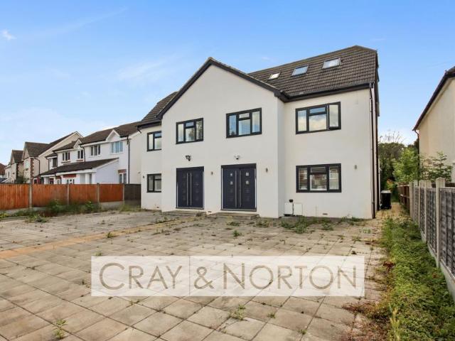 House for sale in London Borough of Croydon, Greater London