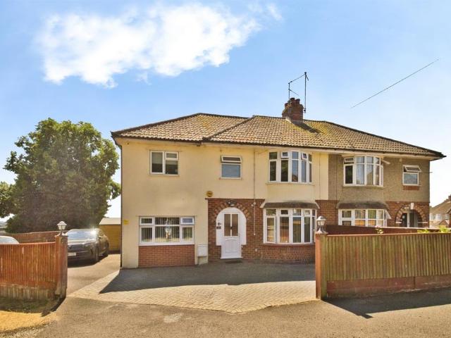 House for sale in Yeovil, Somerset