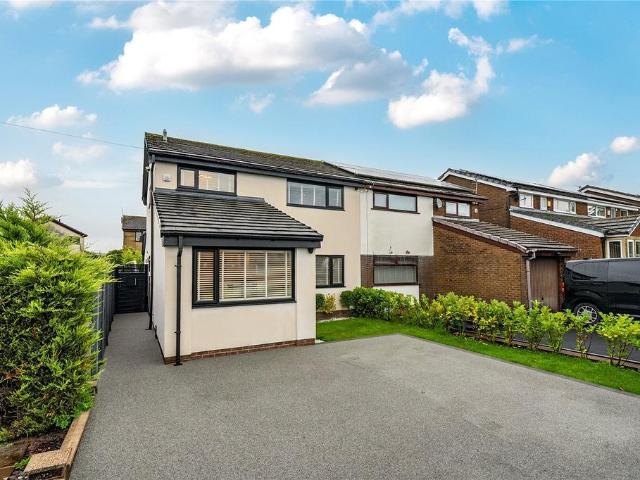 House for sale in Constable Lee, Irwell Vale
