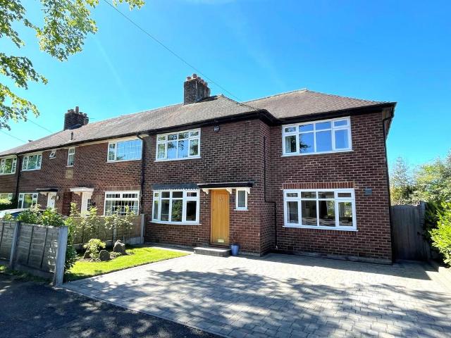 House for sale in Mobberley