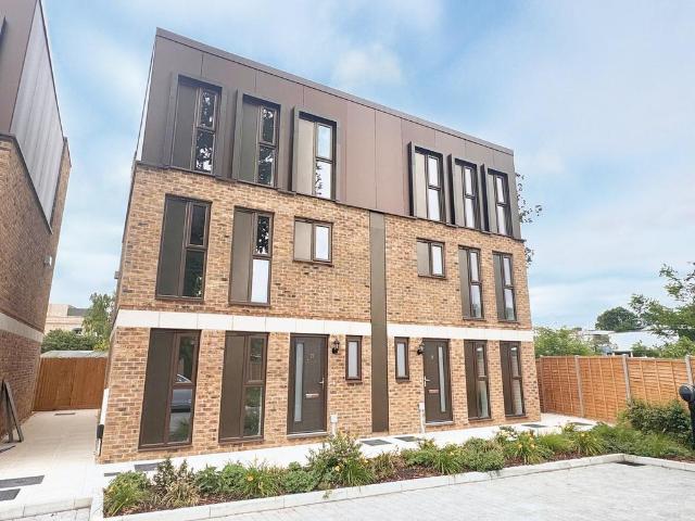 House for sale in Ashley Park, Surrey