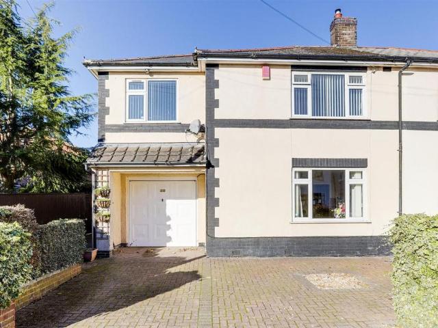 House for sale in Whyburn, Hucknall