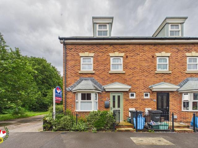 House for sale in Kingsway, Gloucester