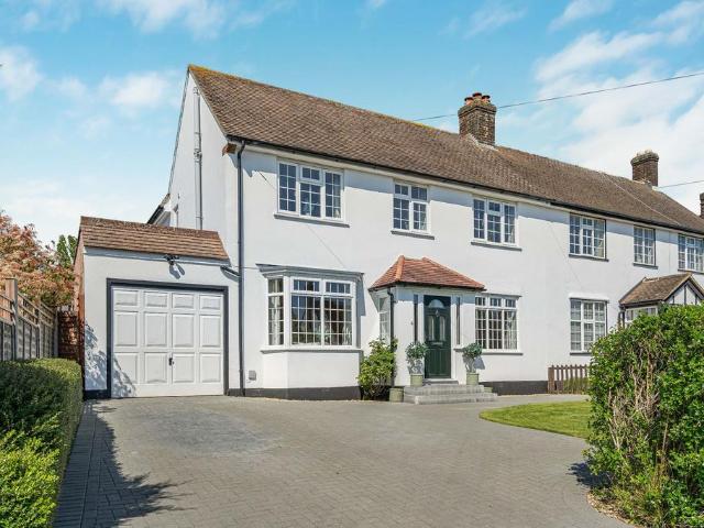 House for sale in Fretherne, Hertfordshire