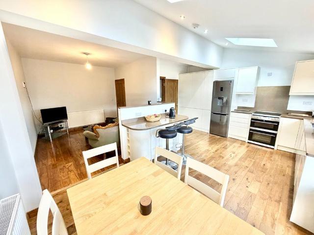 House for sale in Kingsbury, Greater London