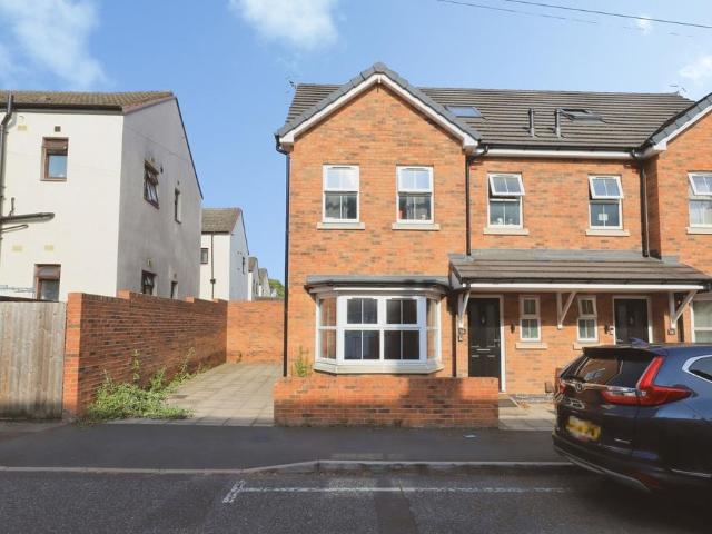 House for sale in West Midlands