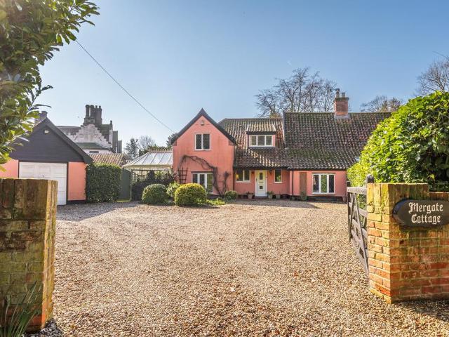 House for sale in Bracon Ash, Burgh St Peter