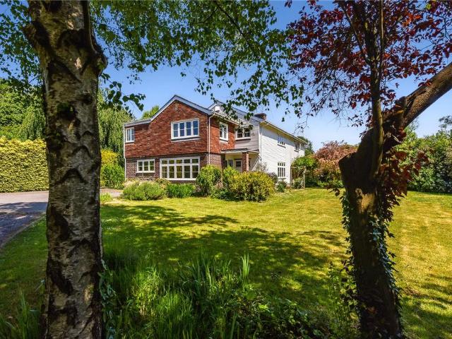 House for sale in Boxgrove, Littlecote