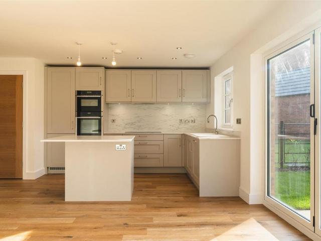 House for sale in Brackenfield, East Midlands