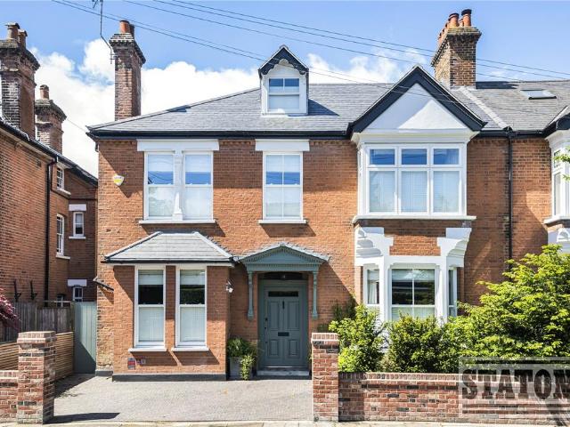 House for sale in High Barnet, Greater London