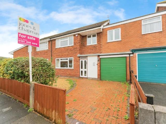 House for sale in Rossmore, Cheshire
