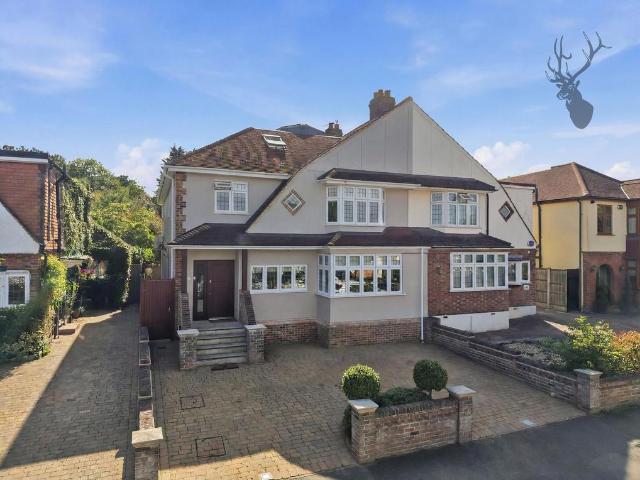 House for sale in Debden Green, Epping