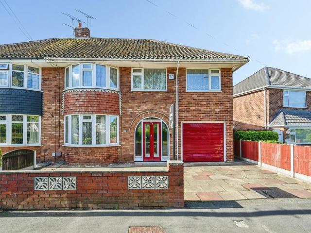 House for sale in Kennessee Green, Maghull