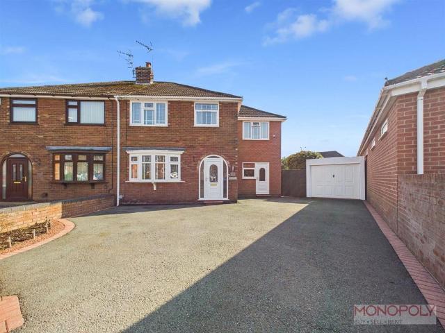 House for sale in Johnstown, Wales