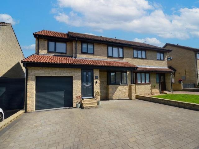 House for sale in Bramley, South Yorkshire