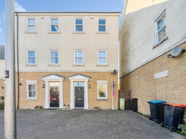 House for sale in Redhouse Park, Great Linford