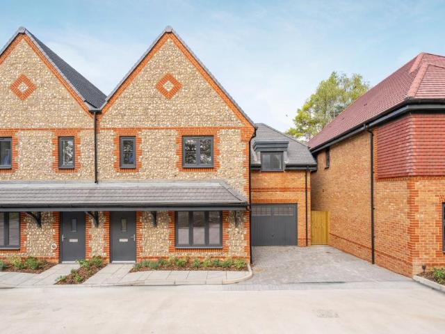 House for sale in Beaconsfield and Chepping Wye Community Board, Tylers Green