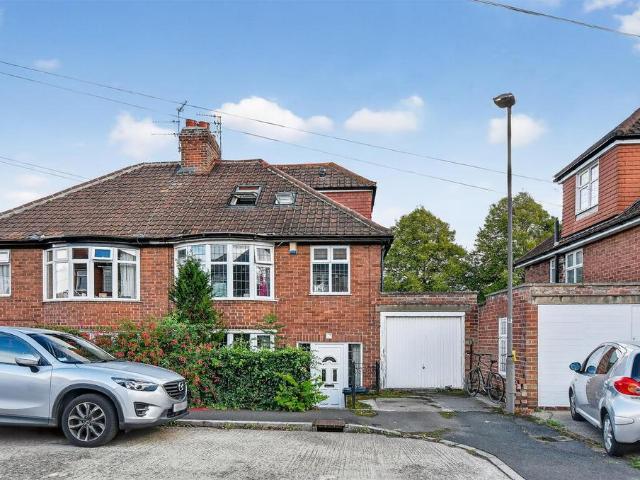 House for sale in High Field, York