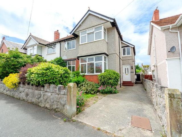 House for sale in Old Colwyn, Wales
