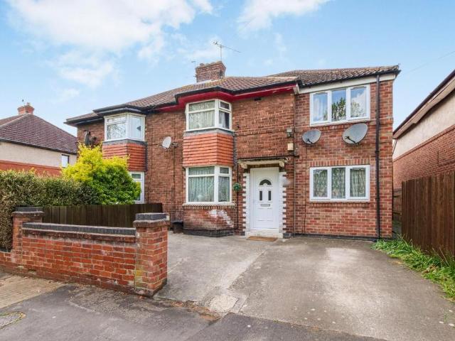 House for sale in High Field, York