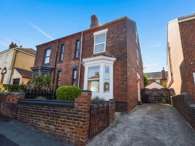 House for sale in Clifton, South Yorkshire
