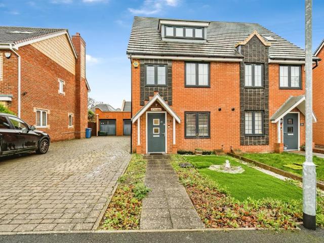 House for sale in Daws Hill, Cressex