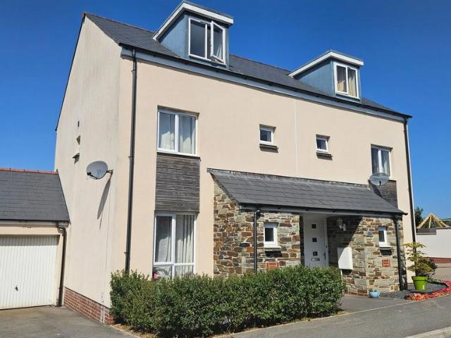 House for sale in St Stephen, Cornwall